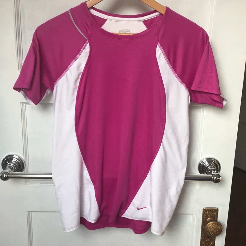 Nike Fitdry short sleeved athletic shirt M
